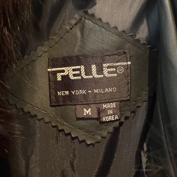 Leather Trench Coat with fur collar - Picture 3 of 10